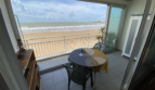 Vue imprenable sur l’océan pour ce studio Alcôve, au pied de la Grande Plage de Saint Gillles Croix de Vie – 4 personnes