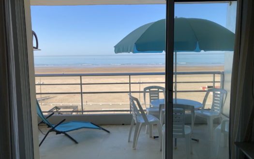 SAINT JEAN DE MONTS - APPARTEMENT FACE MER