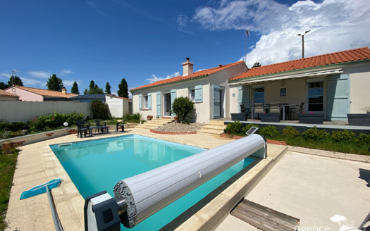 Maison Plain pied 3 chambres piscine garage Les Sables D Olonne 109 m2