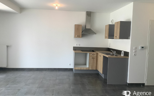 Appartement 2 chambres avec jardinet privatif à louer sur SAINT GILLES CROIX DE VIE