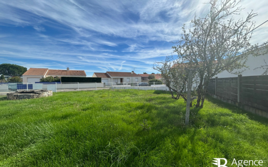 Terrain Givrand