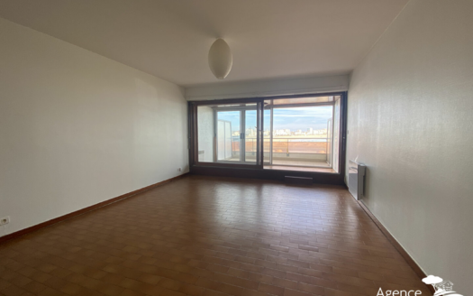 APPARTEMENT – FACE MER LA CHAUME