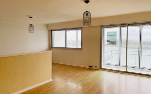Appartement T2 avec VUE SUR LE PORT à louer sur Saint Gilles Croix de Vie