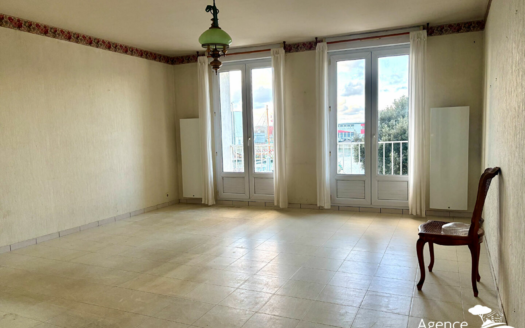 Immeuble – PORT DE PLAISANCE