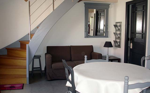 Maison MEUBLEE de type 2 à louer sur LE FENOUILLER