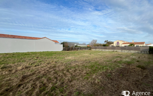 Terrain Le Fenouiller 1077 m2