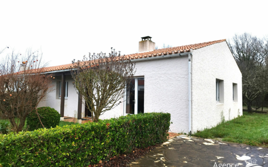 Maison PROCHE BOURG ET YLIUM