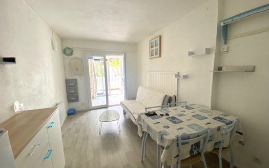 Studio cabine MEUBLE à louer sur SAINT HILAIRE DE RIEZ