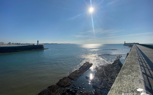 APPARTEMENT - FACE MER LA CHAUME