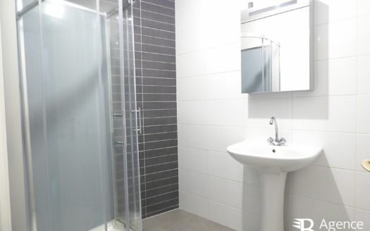 Appartement T2 face au port à louer sur ST GILLES CROIX DE VIE