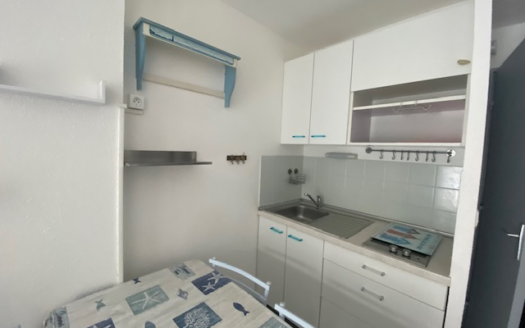 Studio cabine MEUBLE à louer sur SAINT HILAIRE DE RIEZ