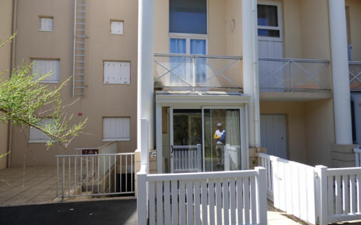 Studio cabine MEUBLE à louer sur SAINT HILAIRE DE RIEZ