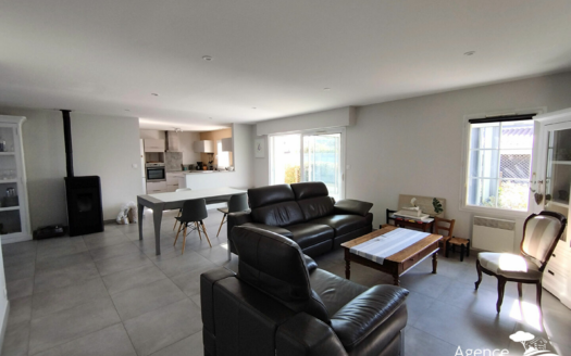 Maison – PROCHE YLIUM