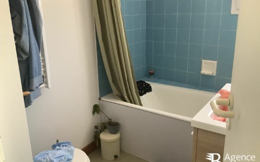 Studio mezzanine à louer sur SAINT GILLES CROIX DE VIE