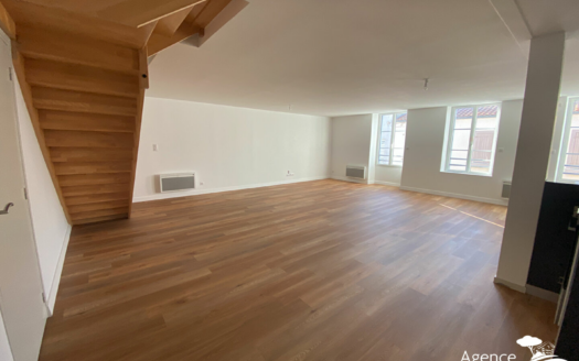 Duplex  en hyper centre de  135.11 m2