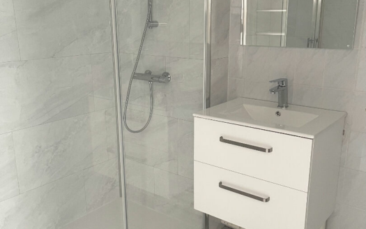 Appartement T3 face au port à louer sur SAINT GILLES CROIX DE VIE