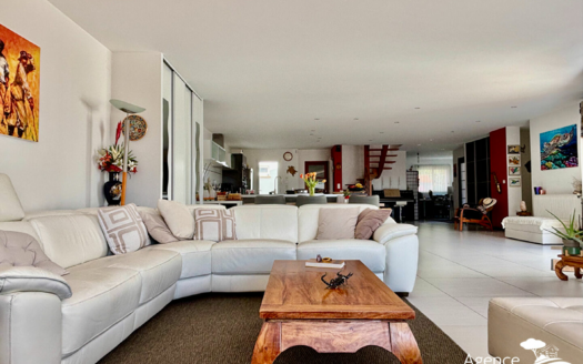 MAISON RECENTE - CHATEAU D'OLONNE