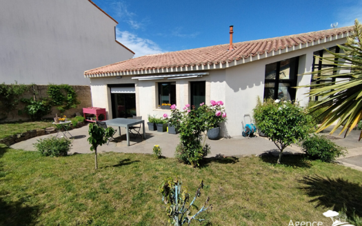 Maison CENTRE BOURG OLONNE