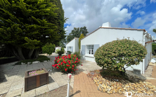 Maison La Chaize Giraud