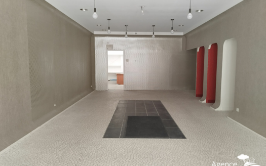 LOCAL COMMERCIAL – HYPER CENTRE