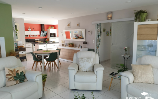 Maison – PROCHE YLIUM